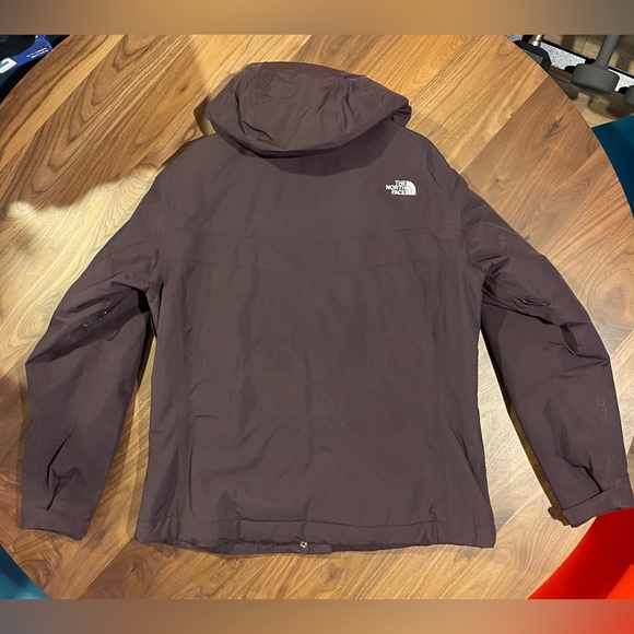 North Face Winter ski jacket - Picture 2 of 6